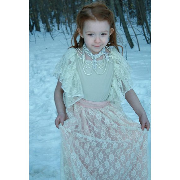 Vintage Kids PRINCESS STYLE Off the Shoulder lace flutter sleeve Couture Dress - Picture 2 of 6